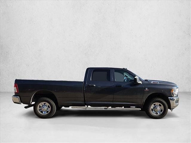 Used 2024 RAM 2500 Tradesman w/ Chrome Appearance Group AWD/4WD image 4