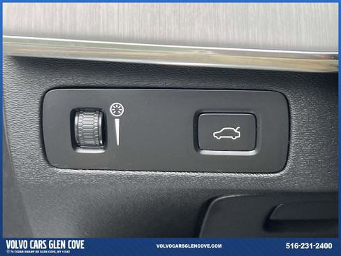 Used 2022 Volvo XC90 T5 Momentum w/ Climate Package AWD/4WD image 21