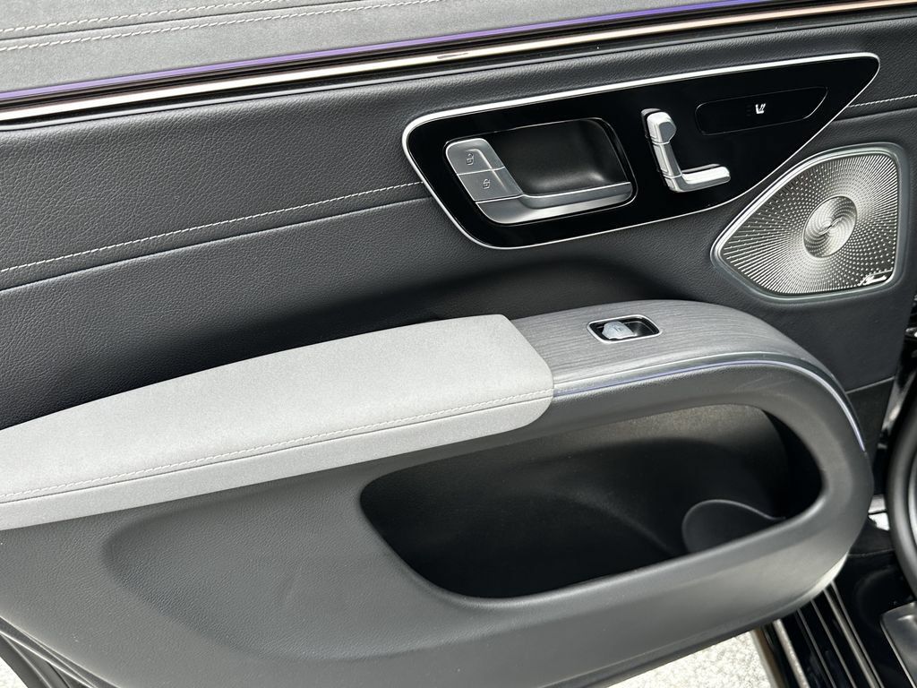 Certified 2023 Mercedes-Benz EQS 580 4MATIC SUV image 25
