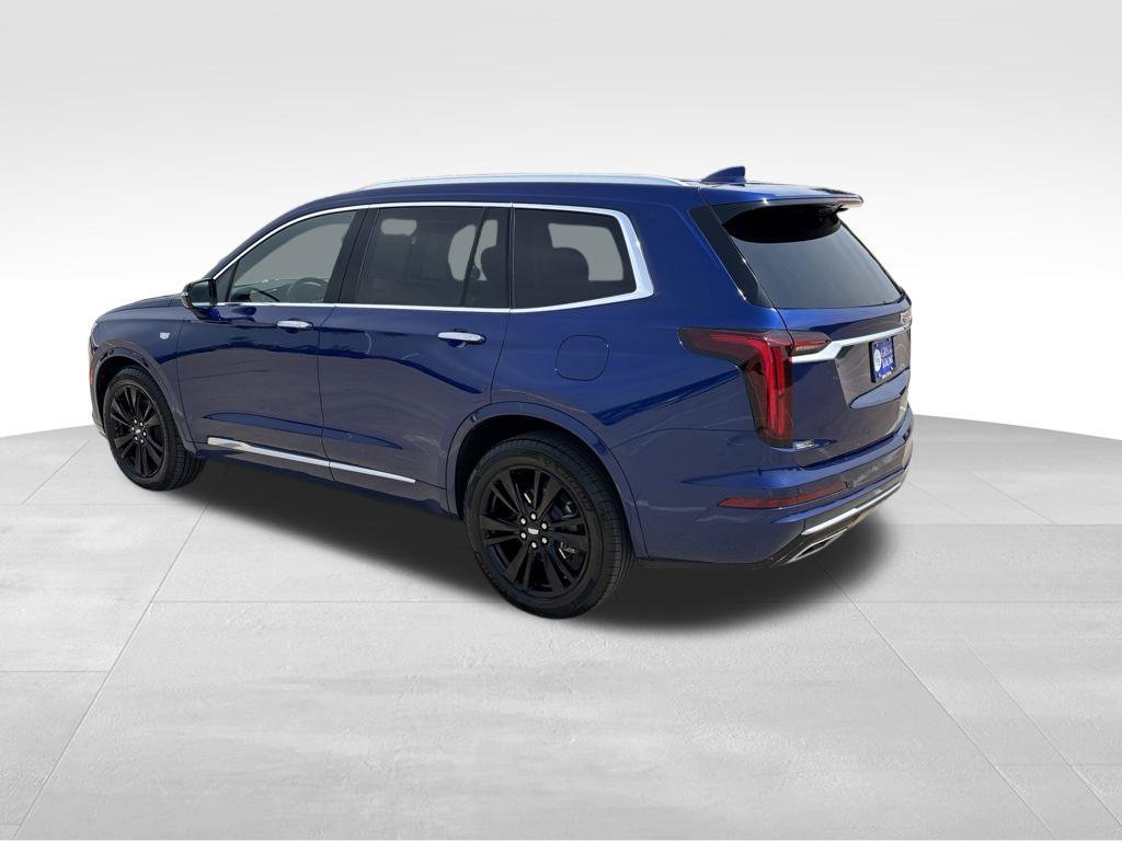 Used 2024 Cadillac XT6 Premium Luxury AWD/4WD image 4