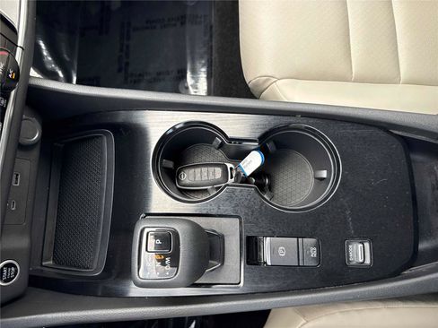 Used 2023 Nissan Rogue SV w/ SV Premium Package FWD image 23