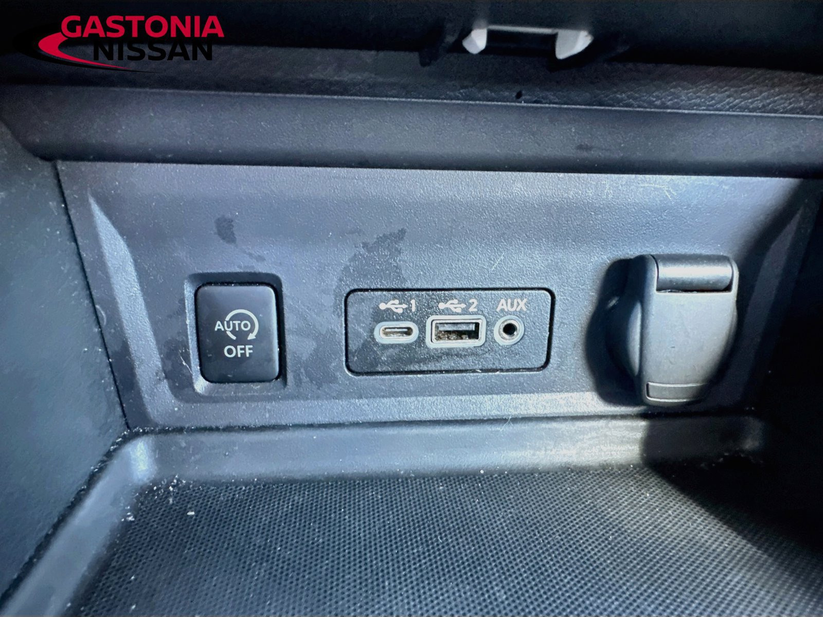Used 2024 Nissan Sentra SV w/ All-Weather Package FWD image 27