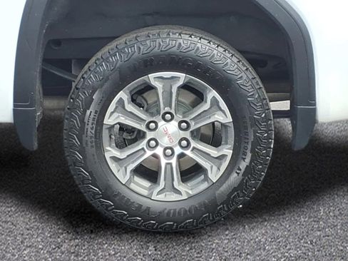 Used 2023 GMC Sierra 1500 SLE w/ X31 Off-Road Package AWD/4WD image 3
