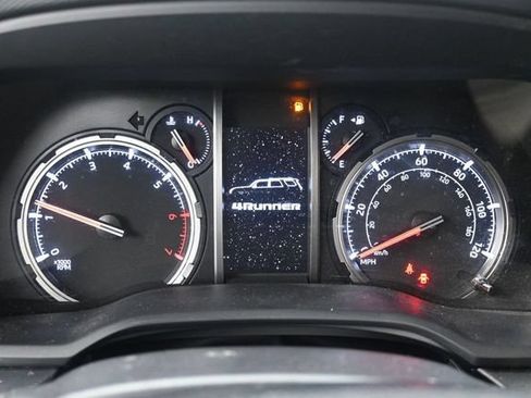 Used 2023 Toyota 4Runner TRD Off-Road Premium w/ Off Road Premium Plus Package AWD/4WD image 9