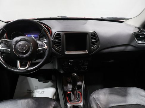 Used 2018 Jeep Compass Trailhawk w/ Cold Weather Group AWD/4WD image 15
