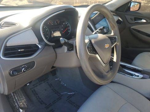 Used 2022 Chevrolet Malibu LT image 14