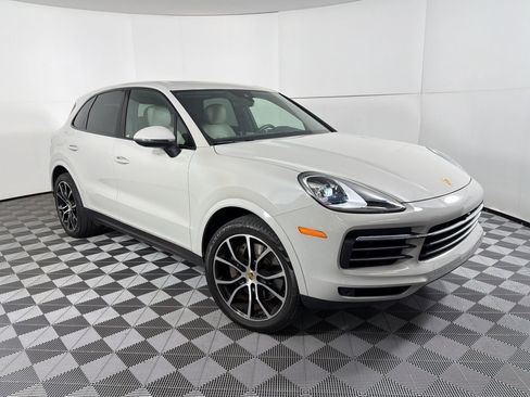Certified 2023 Porsche Cayenne image 7