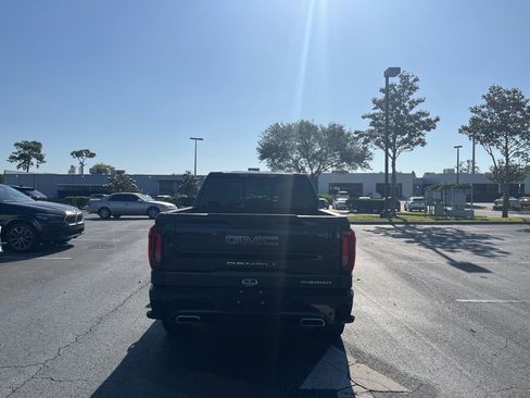 Used 2023 GMC Sierra 1500 Denali Ultimate image 4