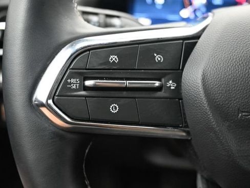 Used 2026 Chevrolet Traverse LT FWD image 11