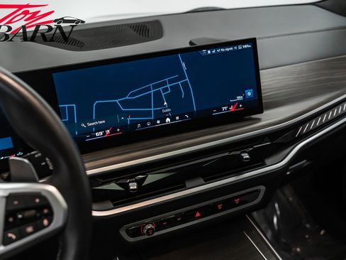 Used 2024 BMW X7 M60i image 40