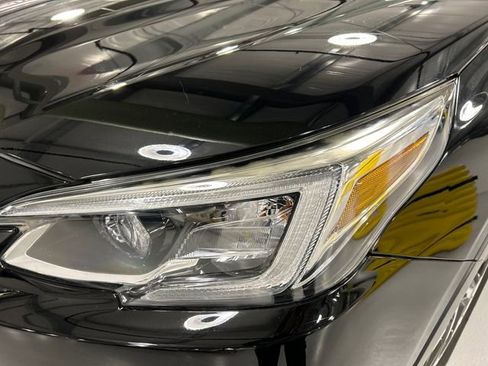 Used 2020 Subaru Outback Limited image 7