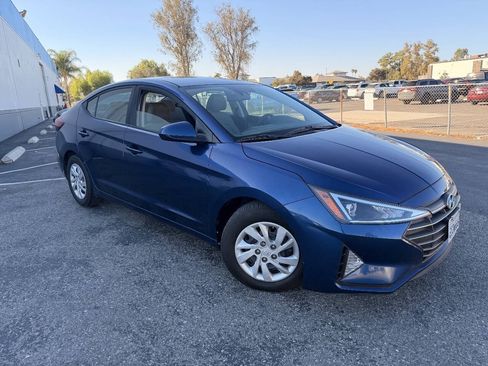 Used 2020 Hyundai Elantra SE FWD image 5