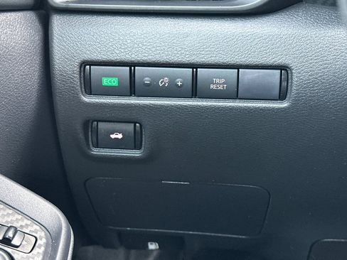 Used 2024 Nissan Sentra S FWD image 27