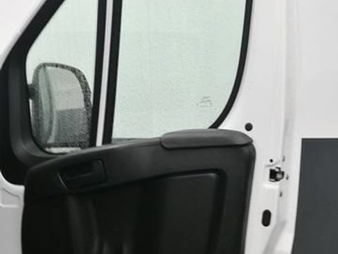 Used 2023 RAM ProMaster 2500 FWD image 9