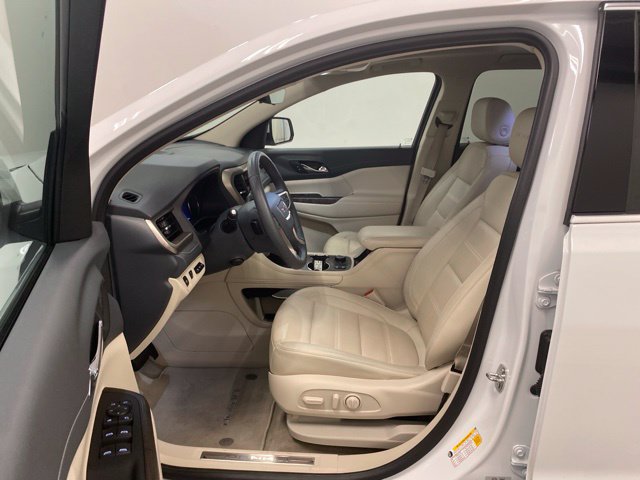 Used 2023 GMC Acadia Denali w/ Denali Technology Package AWD/4WD image 8