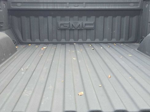 Used 2022 GMC Sierra 1500 SLT image 31