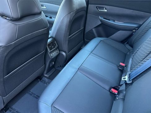 New 2026 Nissan Leaf Platinum+ image 9