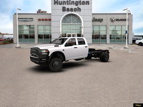 New 2026 RAM 5500 Tradesman image 2