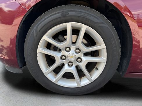 Used 2015 Chevrolet Malibu LT w/ Power Convenience Package FWD image 12