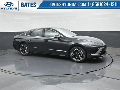 New 2026 Hyundai Sonata SEL image 1