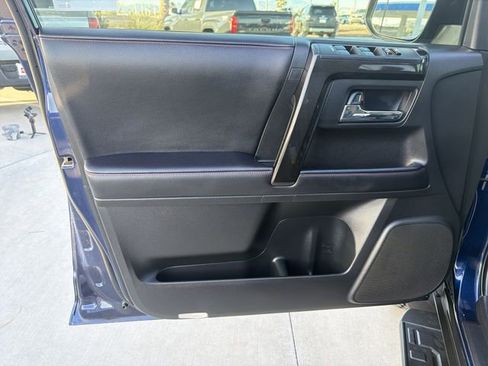 Certified 2023 Toyota 4Runner TRD Off-Road Premium w/ Moonroof Package AWD/4WD image 9