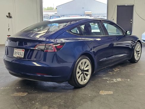 Used 2021 Tesla Model 3 Standard Range Plus RWD image 4