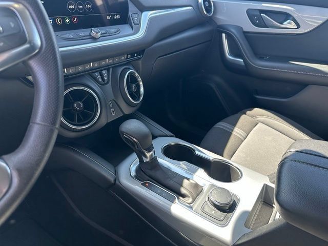 Certified 2025 Chevrolet Blazer LT AWD/4WD image 25