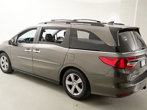 Used 2018 Honda Odyssey EX-L image 9
