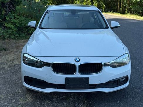 Used 2017 BMW 320i Sedan image 4
