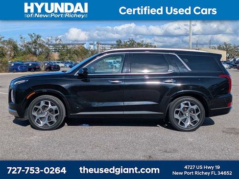 Used 2022 Hyundai Palisade Calligraphy image 2