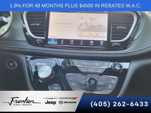 New 2026 Chrysler Pacifica Select w/ S Appearance Package FWD image 17