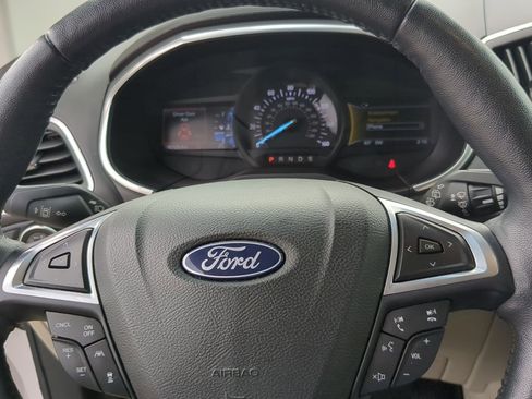 Used 2019 Ford Edge Titanium w/ Equipment Group 301A image 13