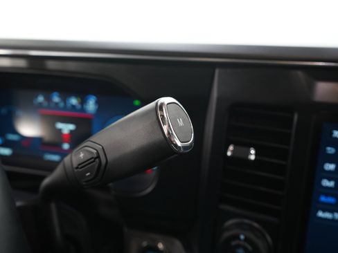 Used 2025 Ford F350 Platinum AWD/4WD image 31