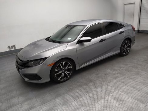 Used 2020 Honda Civic Sport image 2