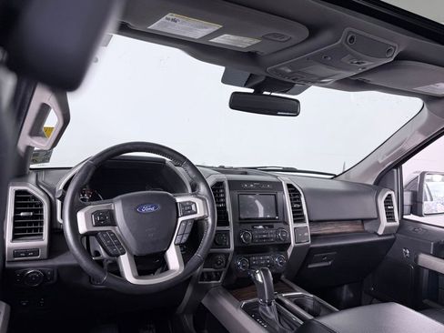 Used 2019 Ford F150 Lariat image 19