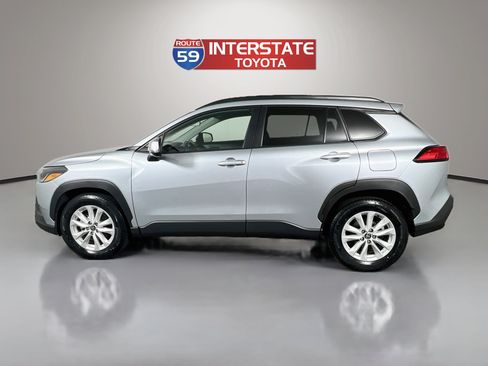 Certified 2024 Toyota Corolla Cross LE AWD/4WD image 4