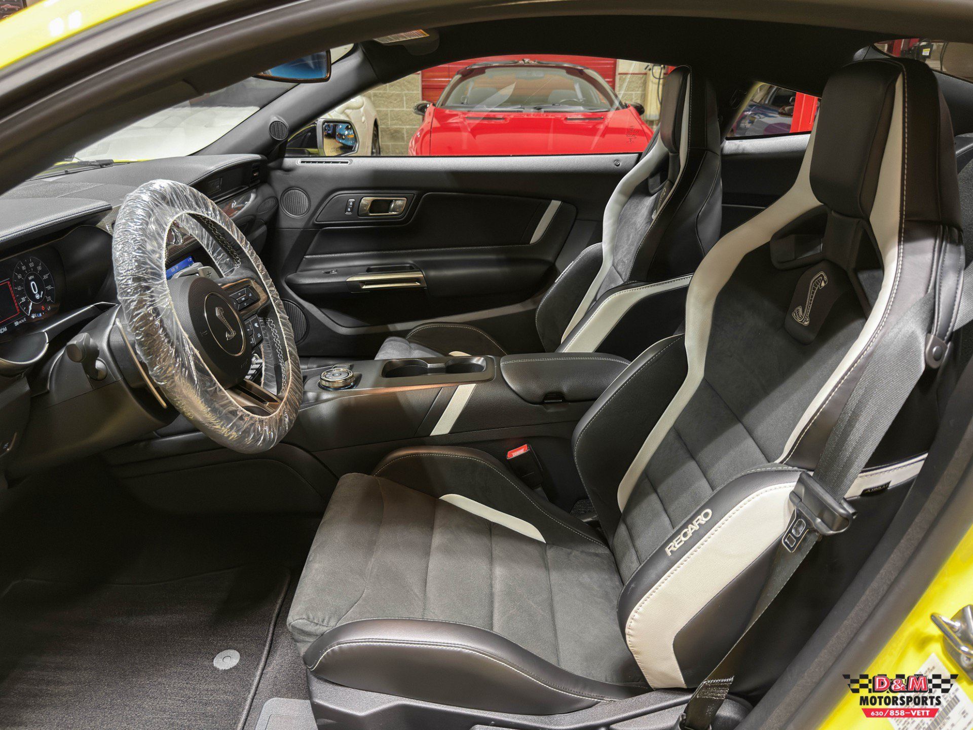 Used 2021 Ford Mustang Shelby GT500 w/ Carbon Fiber Track Pack RWD image 12