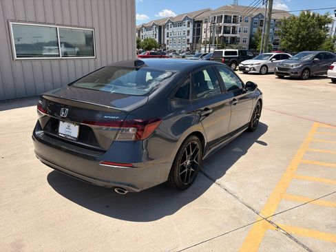 Certified 2025 Honda Civic Sport image 8