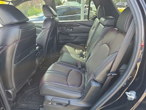 New 2025 Honda Pilot Black Edition image 15