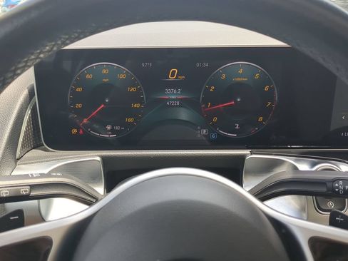Used 2021 Mercedes-Benz GLB 250 w/ Premium Package image 14