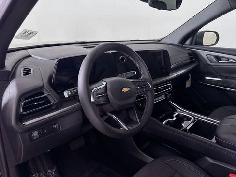 New 2026 Chevrolet Traverse LT w/ Driver Confidence Package image 10