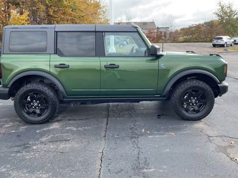 Used 2023 Ford Bronco Black Diamond image 9