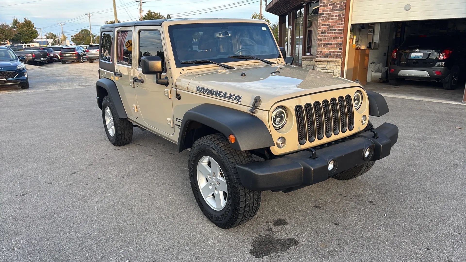 Used 2017 Jeep Wrangler Unlimited Sport w/ Quick Order Package 24S AWD/4WD image 24