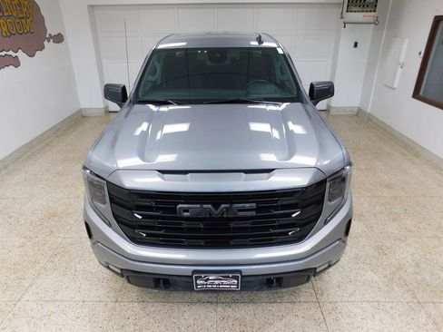 Used 2024 GMC Sierra 1500 Elevation AWD/4WD image 15