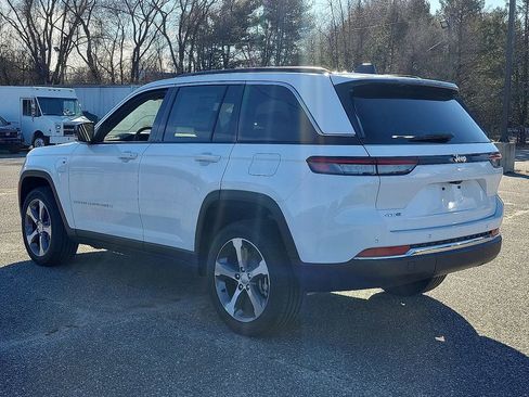 New 2024 Jeep Grand Cherokee Limited 4xe AWD/4WD image 6