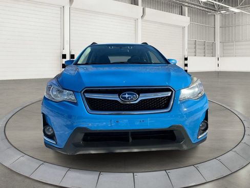 Used 2017 Subaru Crosstrek 2.0i Premium image 8