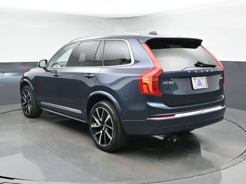 Used 2024 Volvo XC90 B5 Plus w/ Protection Package AWD/4WD image 8