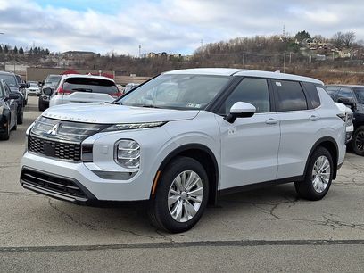 New 2026 Mitsubishi Outlander ES