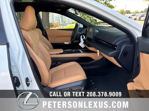 New 2026 Lexus ES 500e AWD/4WD image 12