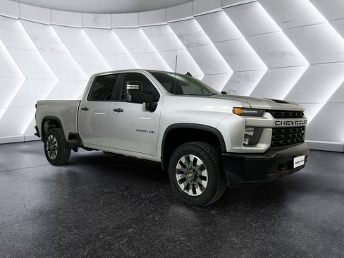 Used 2022 Chevrolet Silverado 2500 Custom w/ Custom Value Package AWD/4WD image 1